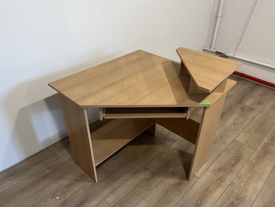 Biurko z ekspozycji narożne  90x90cm