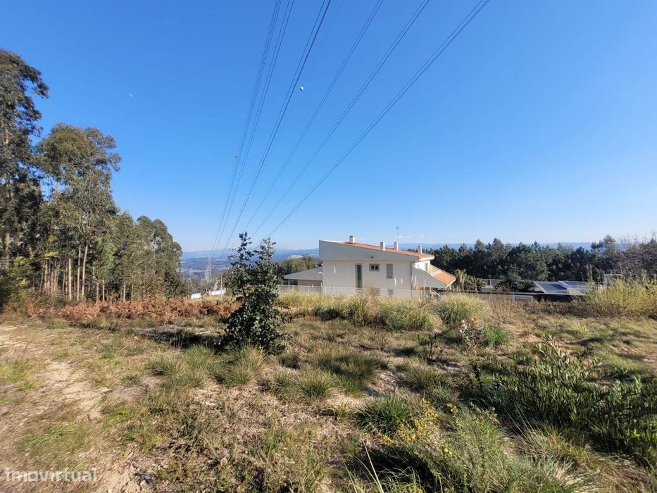 Lote de Terreno p/ construção com uma área total de 7.500 m² em Sandim — Sandim, Olival, Lever E Crestuma, Porto