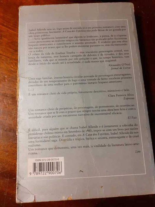 Livro “A casa dos Espíritos”