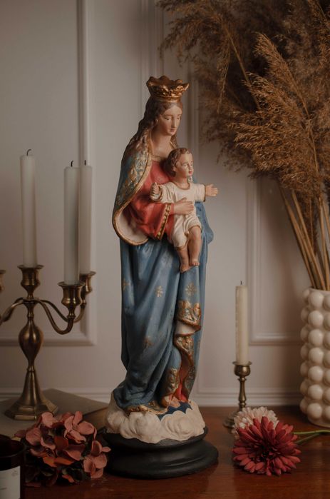 Matka Boża figura