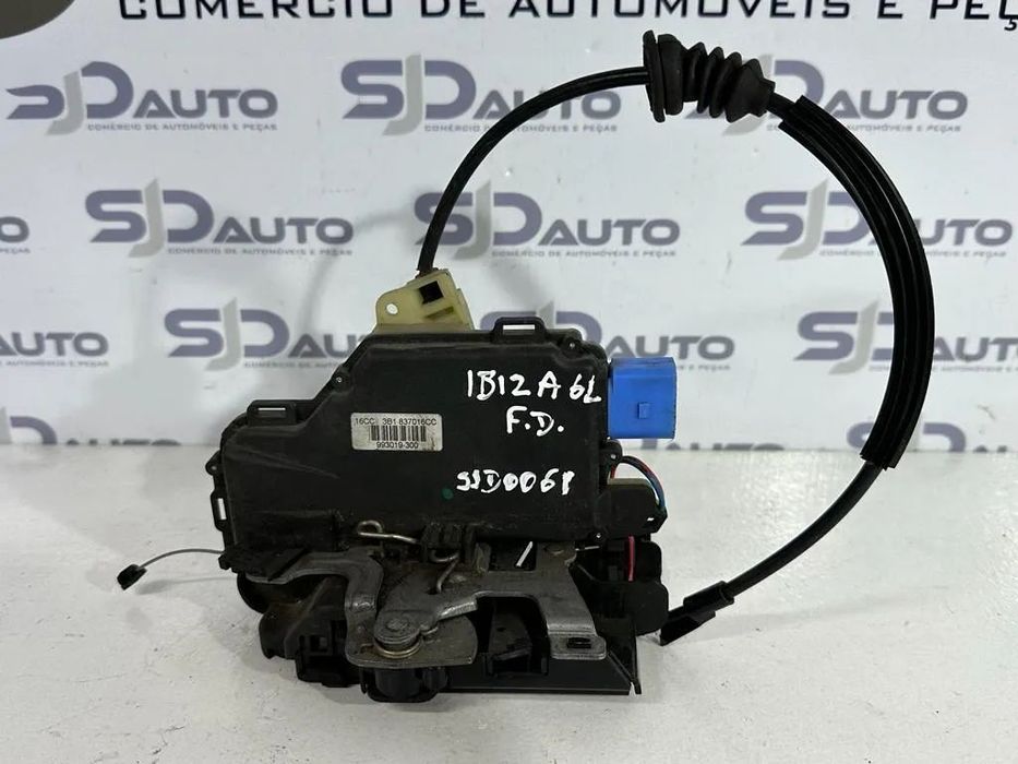 Fecho Frente Direito / Esquerdo - Seat Ibiza 6L