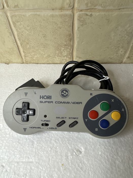 Hori Super Commander - kontroler pad do Super Famicom / Super Nintendo SNES