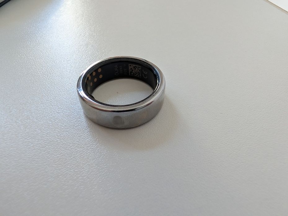 Oura Ring Gen 3 11 Silver (Bom estado / com carregador)