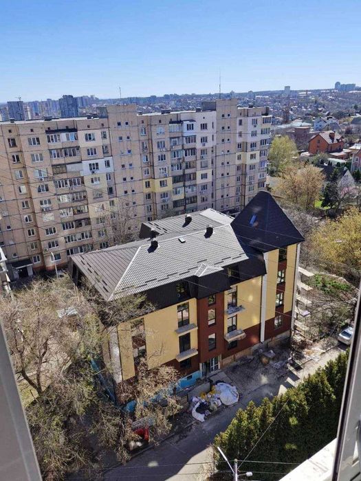 3к квартира на Яслинській 3 - з дворівной дитячою замість двоярусного ліжка