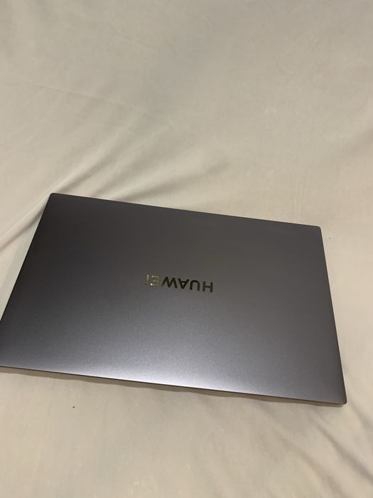 Huawei MateBook D16 16GB RAM / 512GB SSD – idealny stan