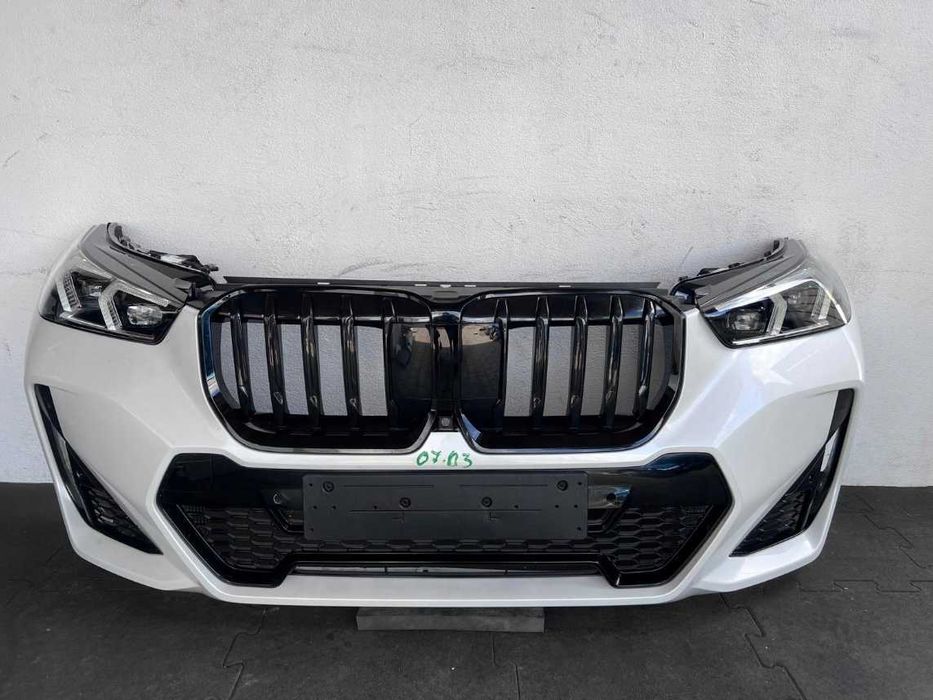 Бампер передний BMW X1 U11 передний бампер в Цвет разборка БМВ х1