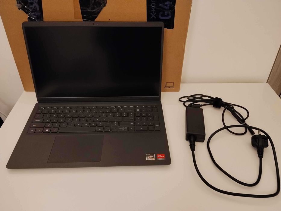 Laptop Dell 3525 idealny