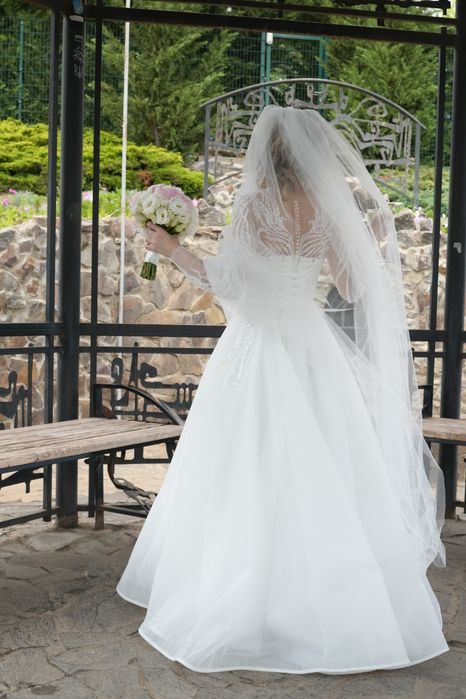 Шикарное свадебное платье