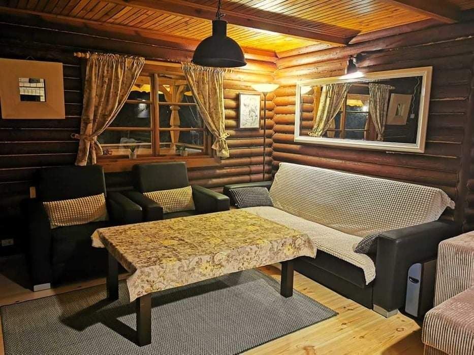 Domek nad Jeziorem Piaseczno Chata Soła, kominek taras