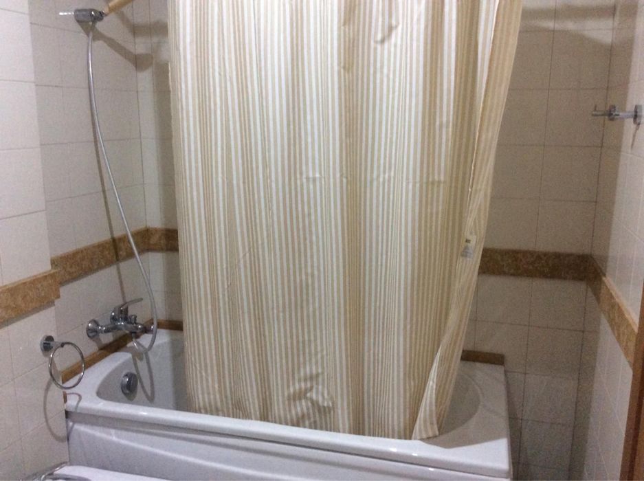Quarto para arrendar
