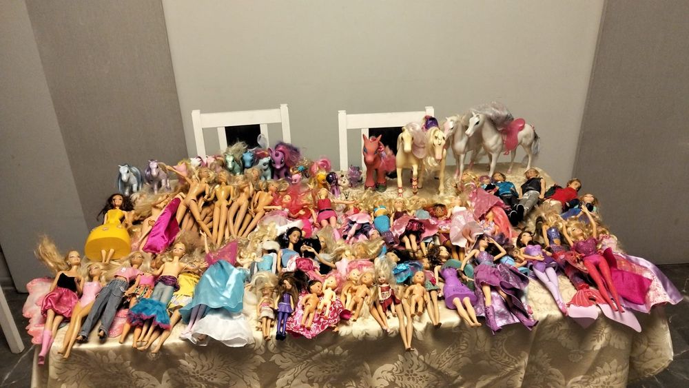 Kolekcja 65 lalek Mattel + 20 koników Pony – duży pakiet kolekcjonersk