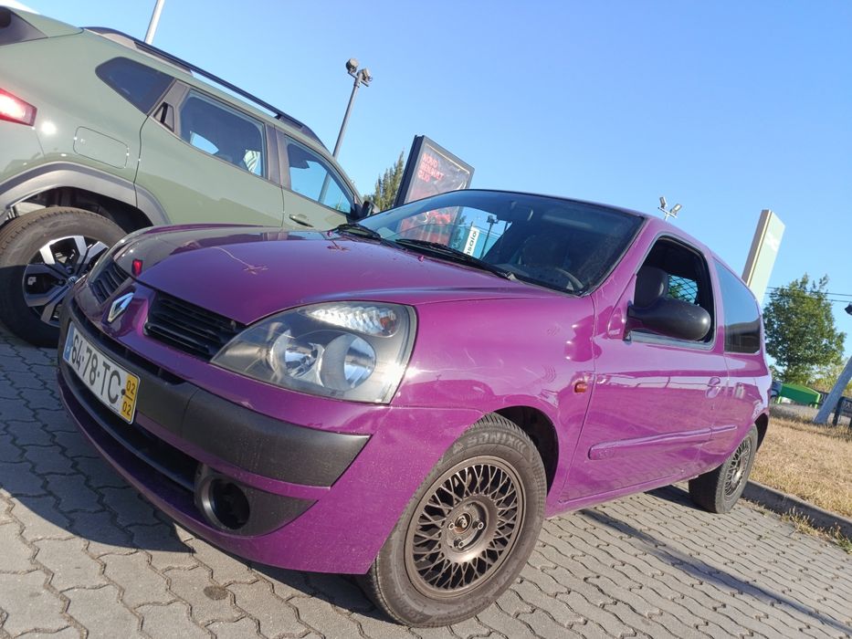 Renault Clio açaí