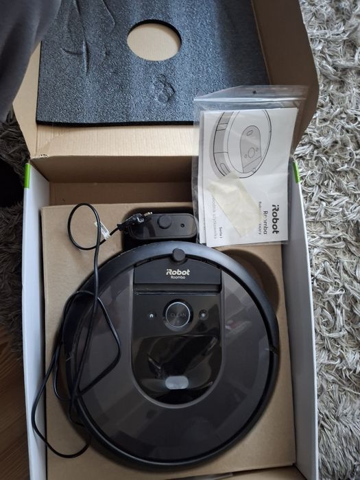 Sprzedam Irobota Roomba i7158