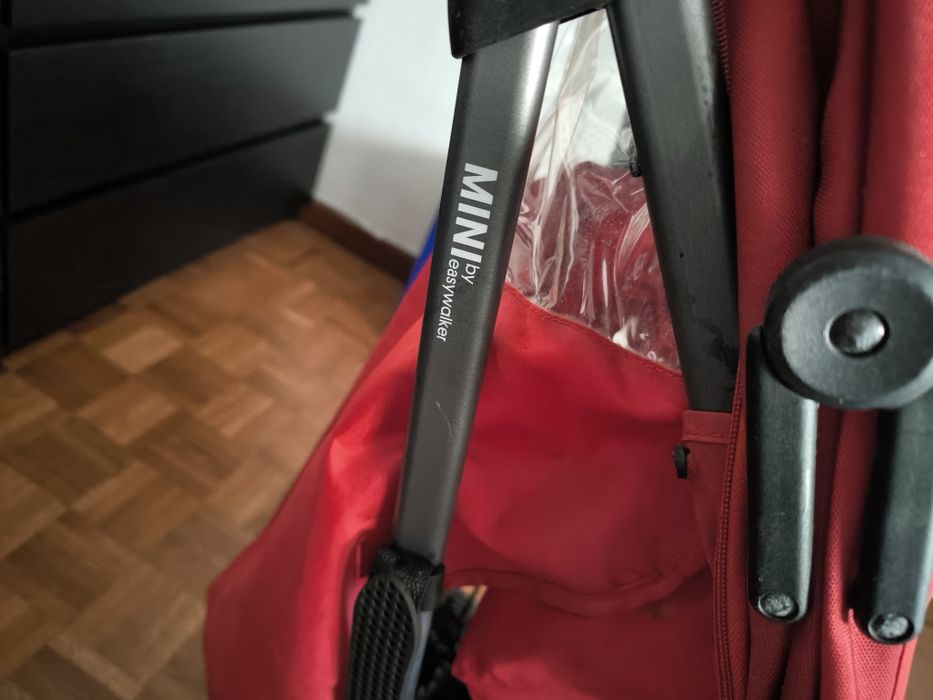 Vendo carrinho de bebé da marca mini