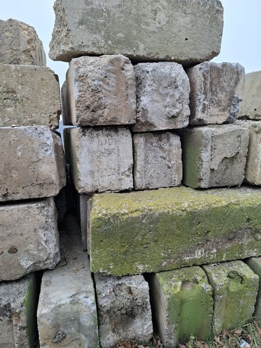 Продам бетонные, фундаментные блоки