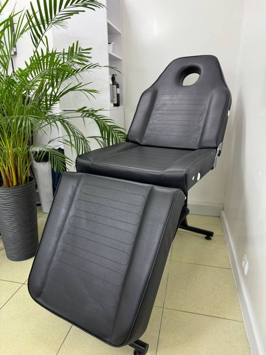 Кушетка косметологічна