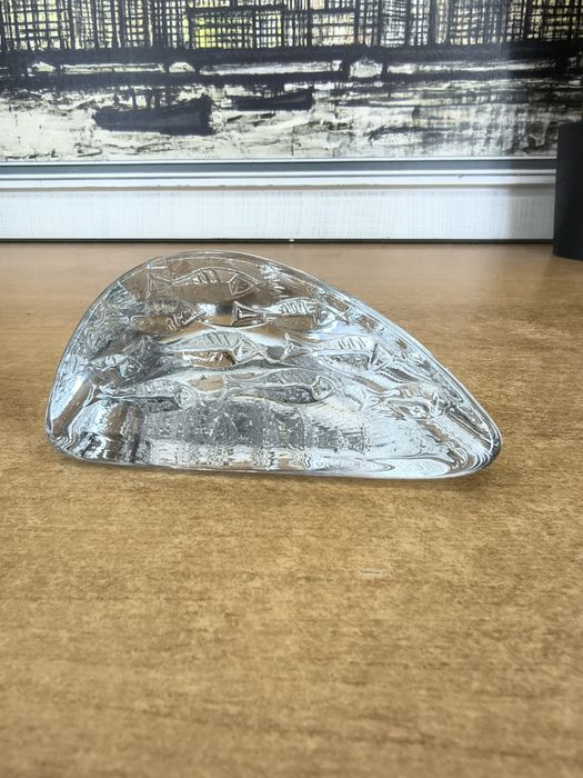 Szklany przycisk do papieru Iittala – Made in Finland