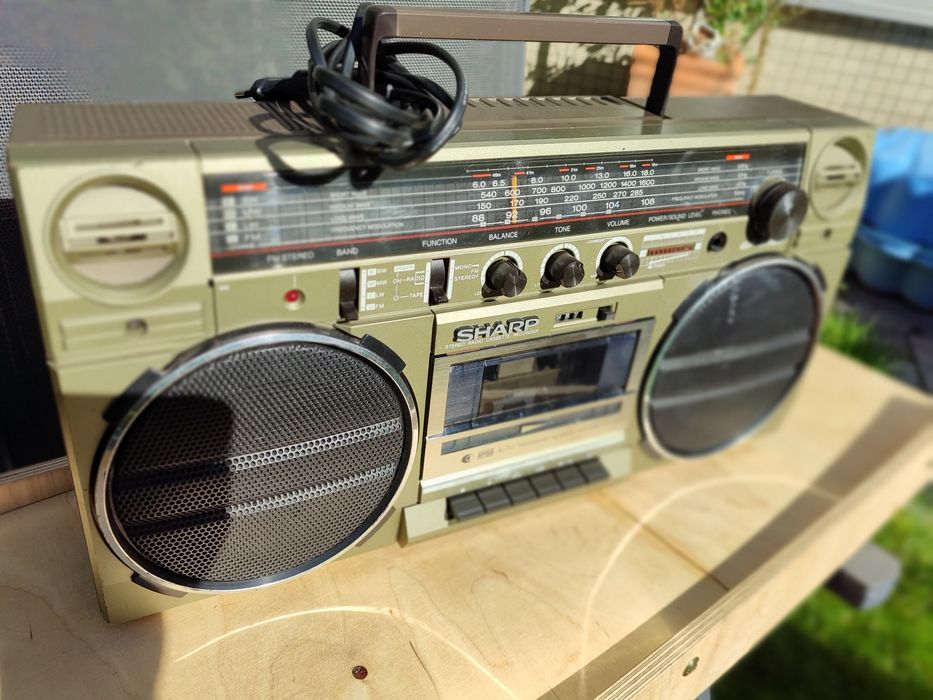Sharp GF-4343, GF-4500 , SABA RCR 550, Telefunken RC 760.