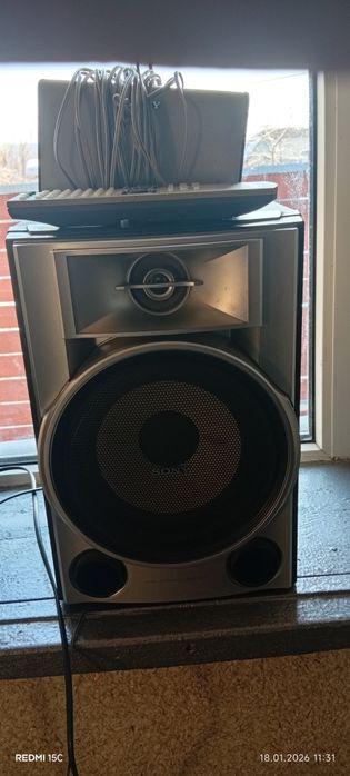 Продам музыкальный центр караоке рабочий