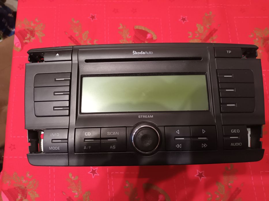 Rádio skoda Octávia 2005