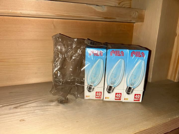 Żarówki Pila 40W