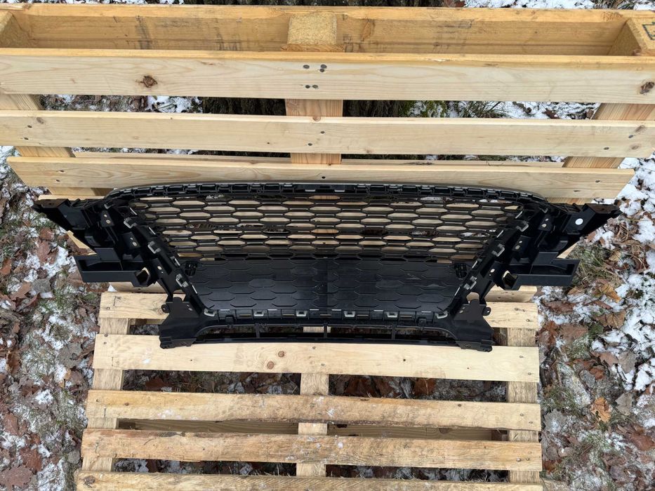 Grill Atrapa Audi Q5 8R 08-12 styl RSQ5 ALL BLACK