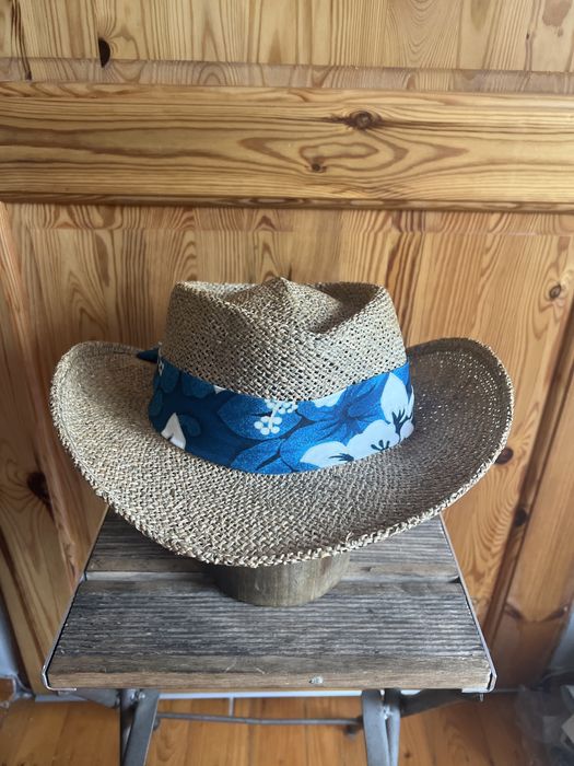 Sprzedam kapelusz firmy HAWAIIAN Made in Sri Lanka rozmiar ONE SIZE