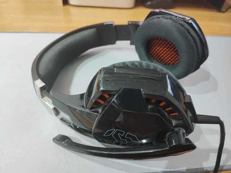 Auscultadores Gaming NOX Kyus 7.1 | PC / PS4 | Com Fio | LED