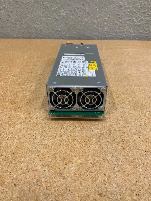 Cерверні блоки живлення (power units)