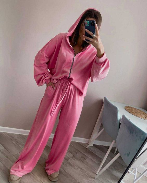 Костюм жіночий велюровий весняний/Костюм женский спортивный мод 1916