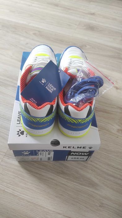 Sapatilhas futsal kelme Precision 43