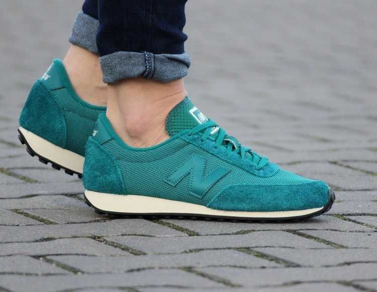 Cмарагдові кросівки New Balance 410 оригінал шкіра 40,5 розмір 26 см