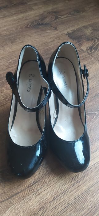 Buty damskie szpilki