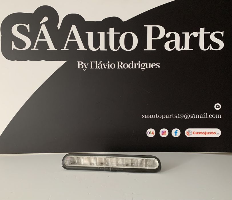 FAROLIM DA MALA TOYOTA HILUX 2011