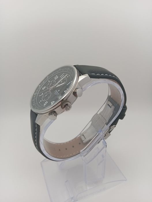 *168*JUNGHANS 41/4.4.4.9.610 z chronografem