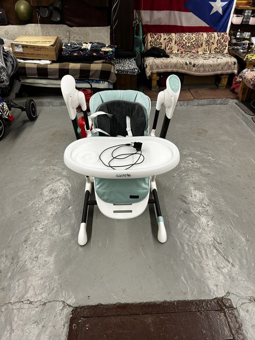 Столик для кормления