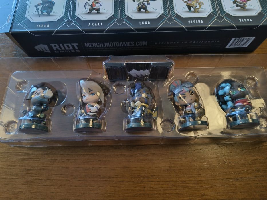 True Damage Team Minis League of Legends