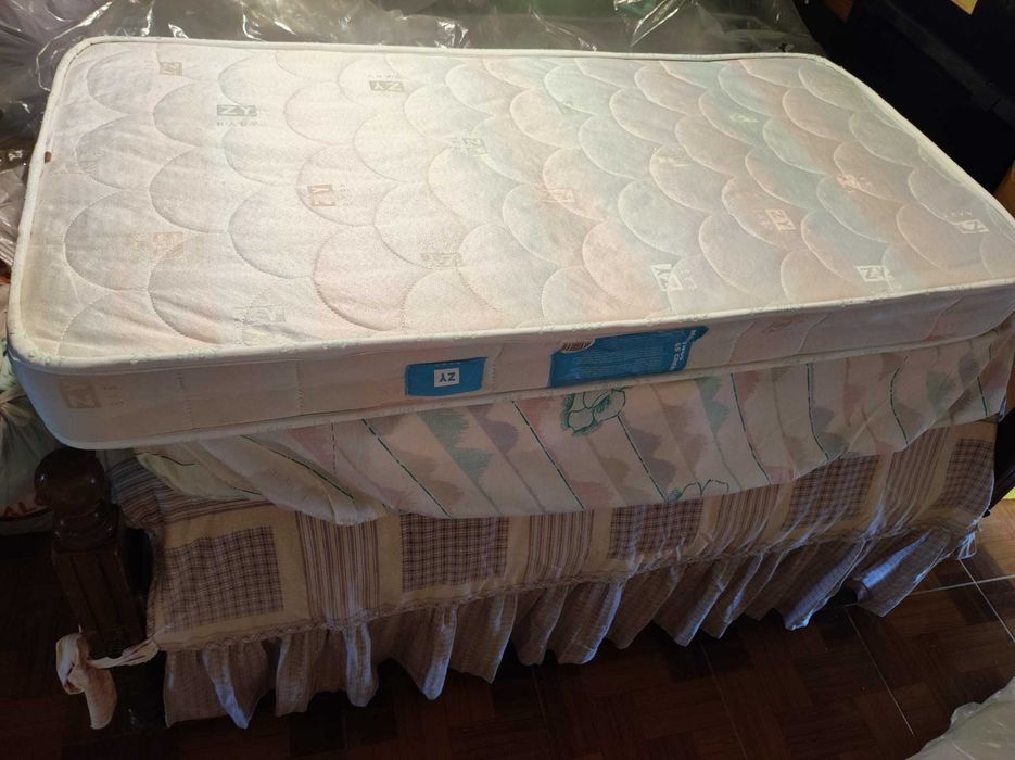 Colchões de molas para cama bebé