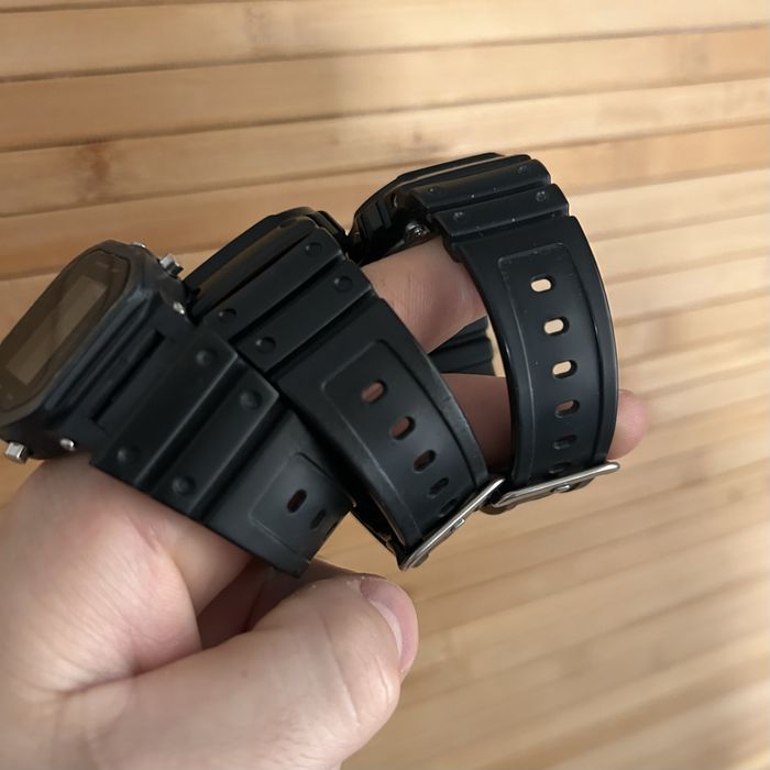 Лот годинників Casio G-Shock DW-5600BB