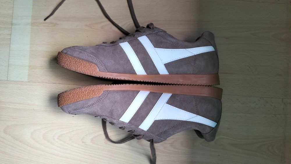Sapatos Gola, tamanho 43, como novos!