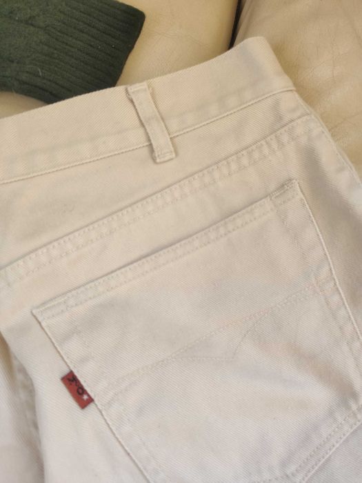 Beżowe jeansy straight / boyfriend z wysokim stanem