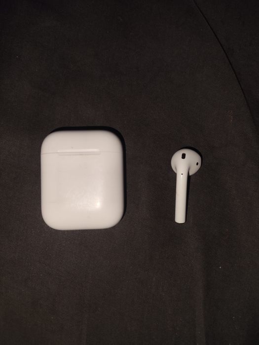 Airpods 2-го поколения, правый