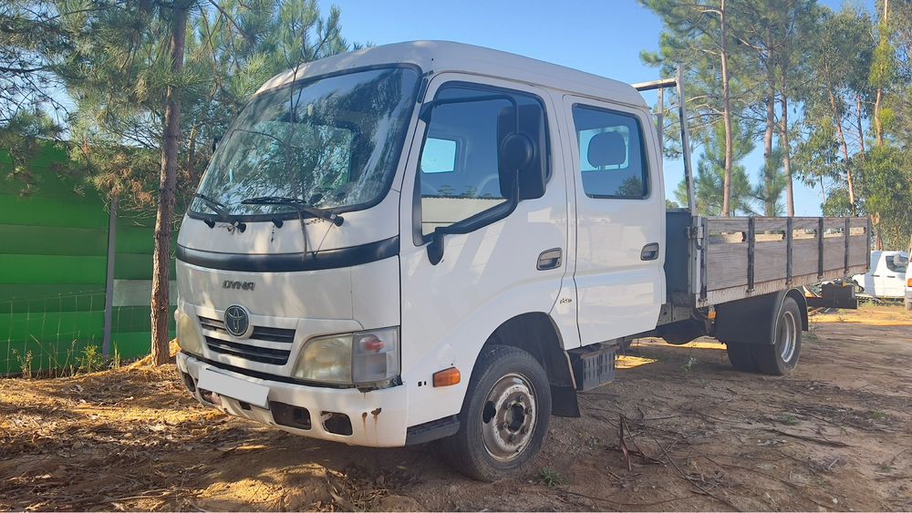 Toyota Dyna cabine dupla 3.0 D4D
