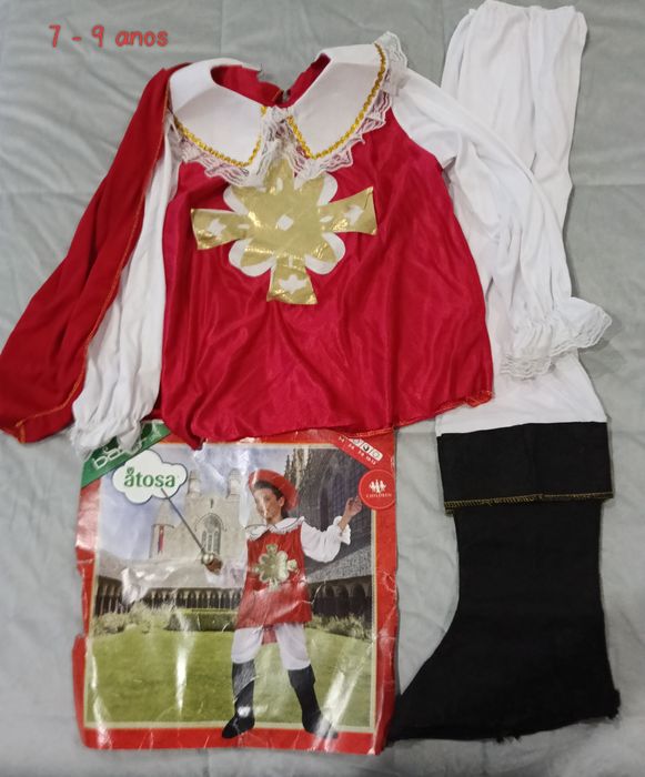 Fato de carnaval de mosqueteiro