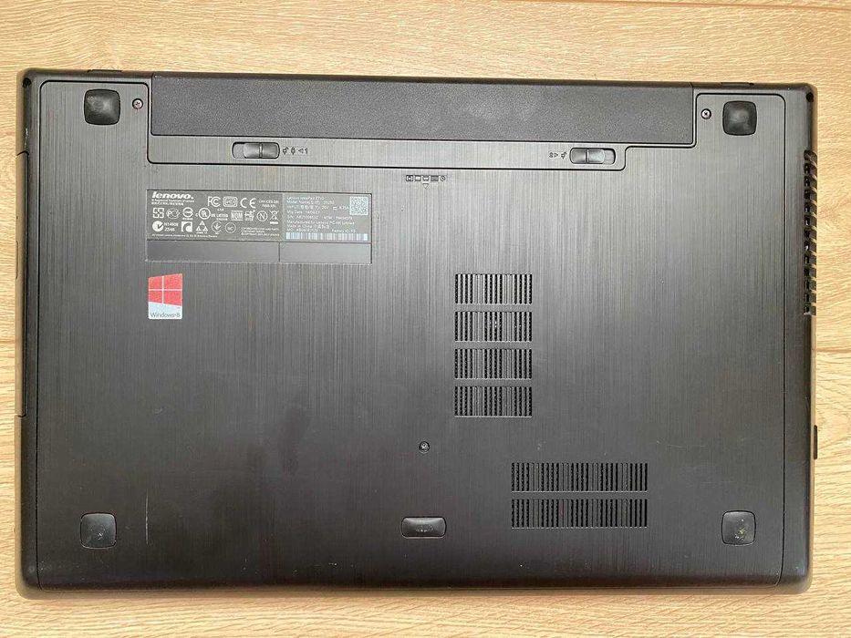 Ноутбук Lenovo Z710 (i7-4710MQ 8x2.5GHz, 8Gb, HDD 1Tb) під ремонт