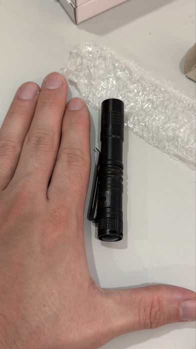 Mini Lanterna de Bolso