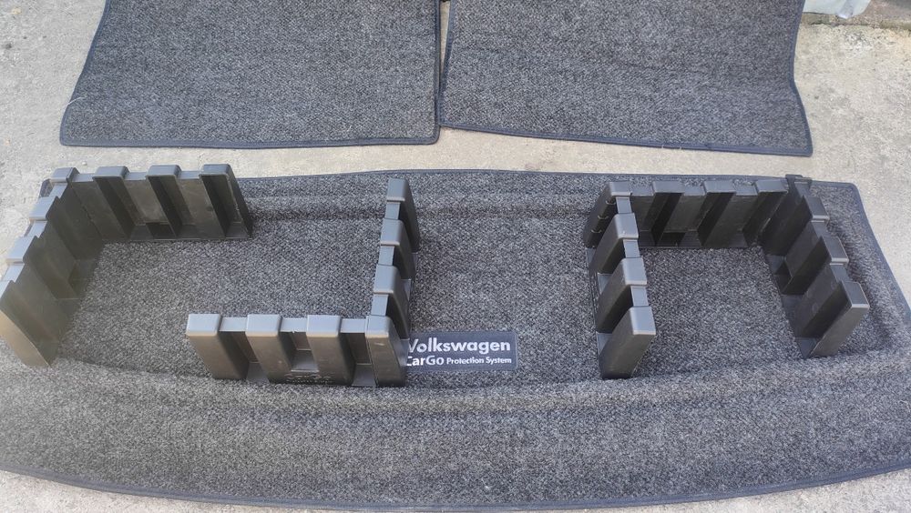 Ковер багажника VW Tiguan+ фирменные фиксаторы CarGo