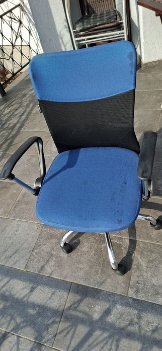 Krzesło biurowe obrotowe