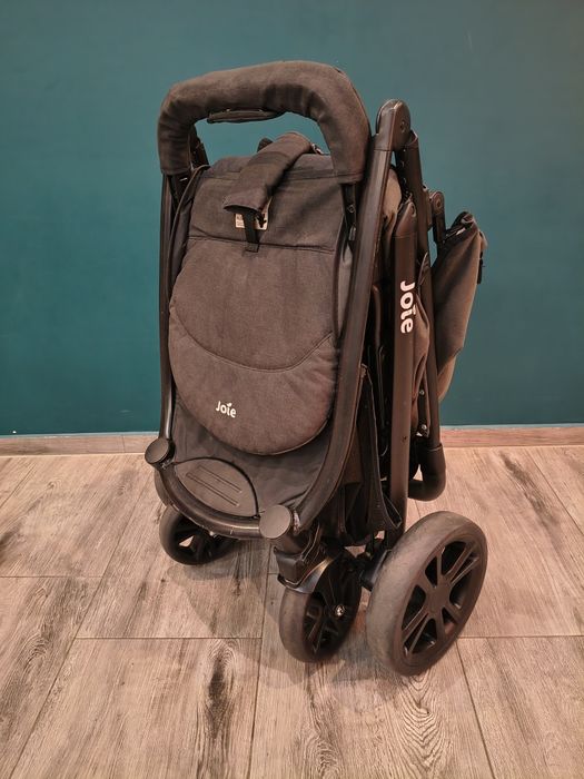 Wózek spacerowy Joie