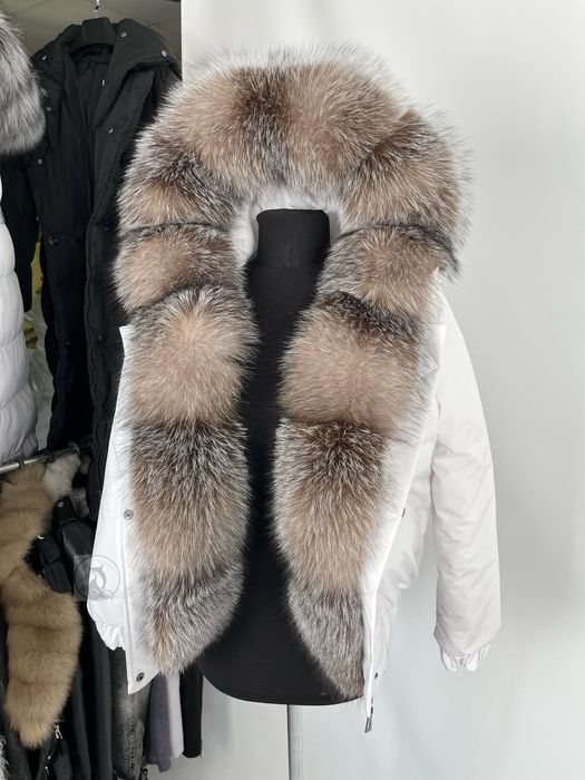 Куртка короткая зимняя женская, бомбер с натуральным мехом блюфрост